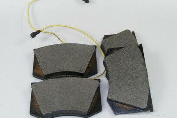 Front Brake Pad Set