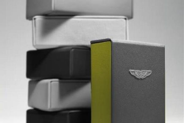 DB11 AMR Key Pouch & Presentation Case