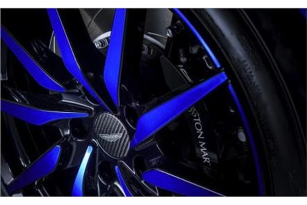 DB11 20” 10-Spoke Gloss Black Wheel - Blue Tint