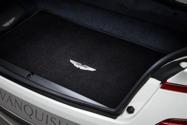 Vanquish Boot Overmat